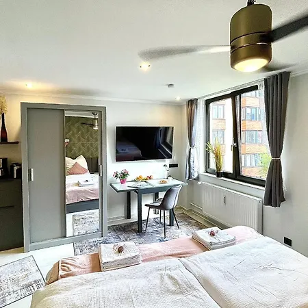 City Apartment Saarbrücken Buitenkant foto